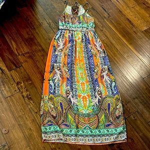 💚💜Beautiful patterned Maxi, sage brand💚💜